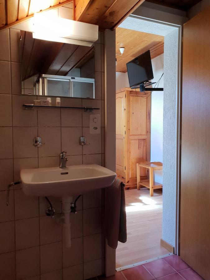 Auberge De Ballens Экстерьер фото